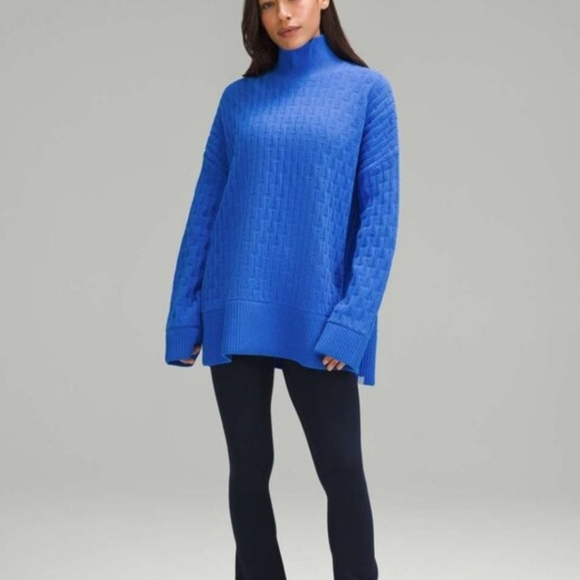 Lululemon💙🩵Cable Knit Sweater - Picture 2 of 6